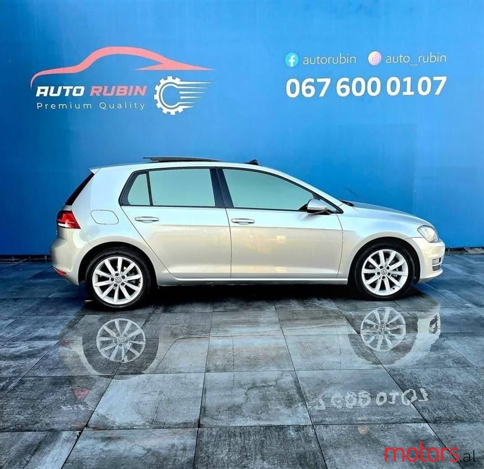 2013' Volkswagen Golf photo #3