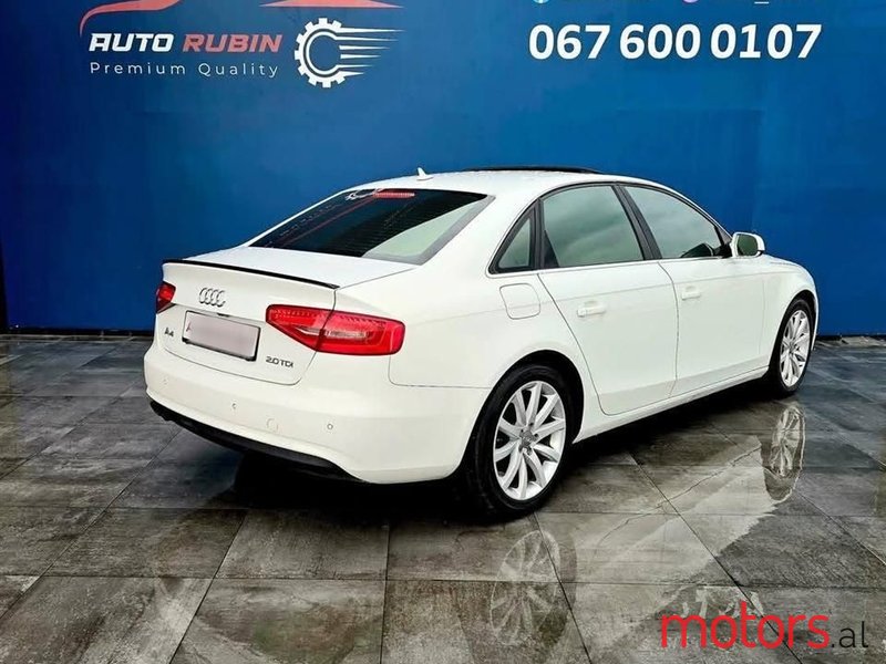 2012' Audi A4 photo #2