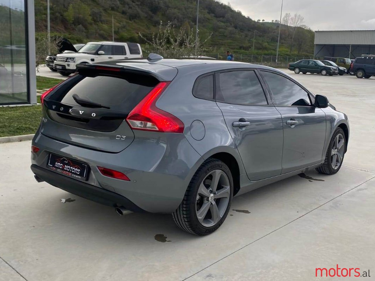 2018' Volvo V40 photo #4