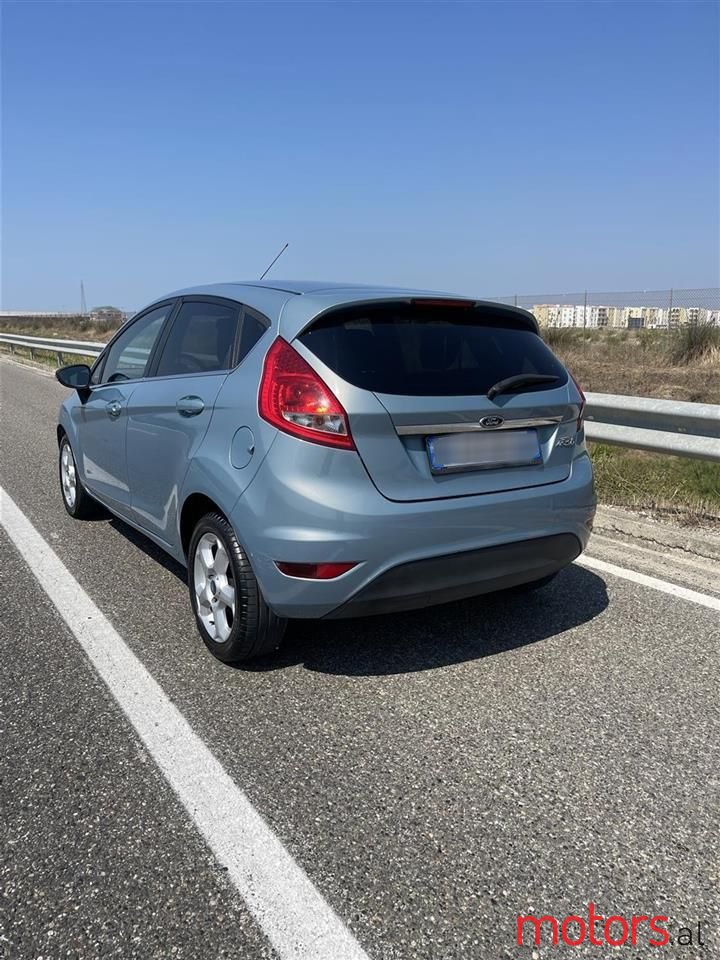 2010' Ford Fiesta photo #3