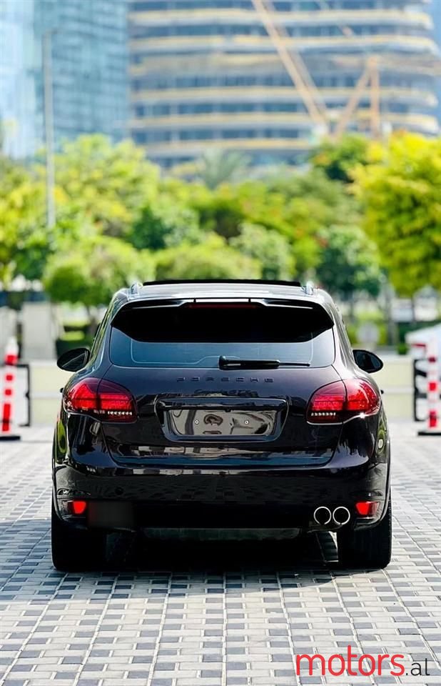 2014' Porsche Cayenne photo #5