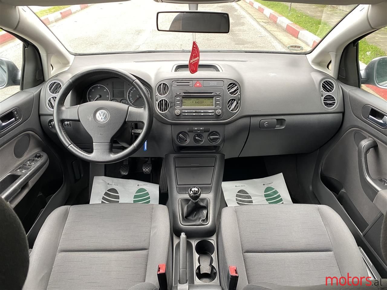 2005' Volkswagen Golf Plus photo #5