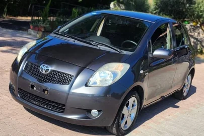 2009' Toyota Yaris