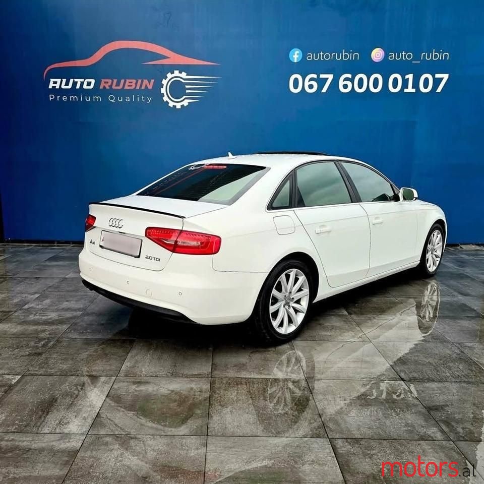 2012' Audi A4 photo #2