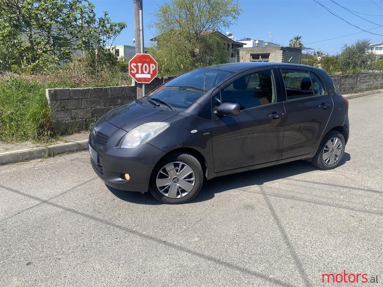 2008' Toyota Yaris photo #2