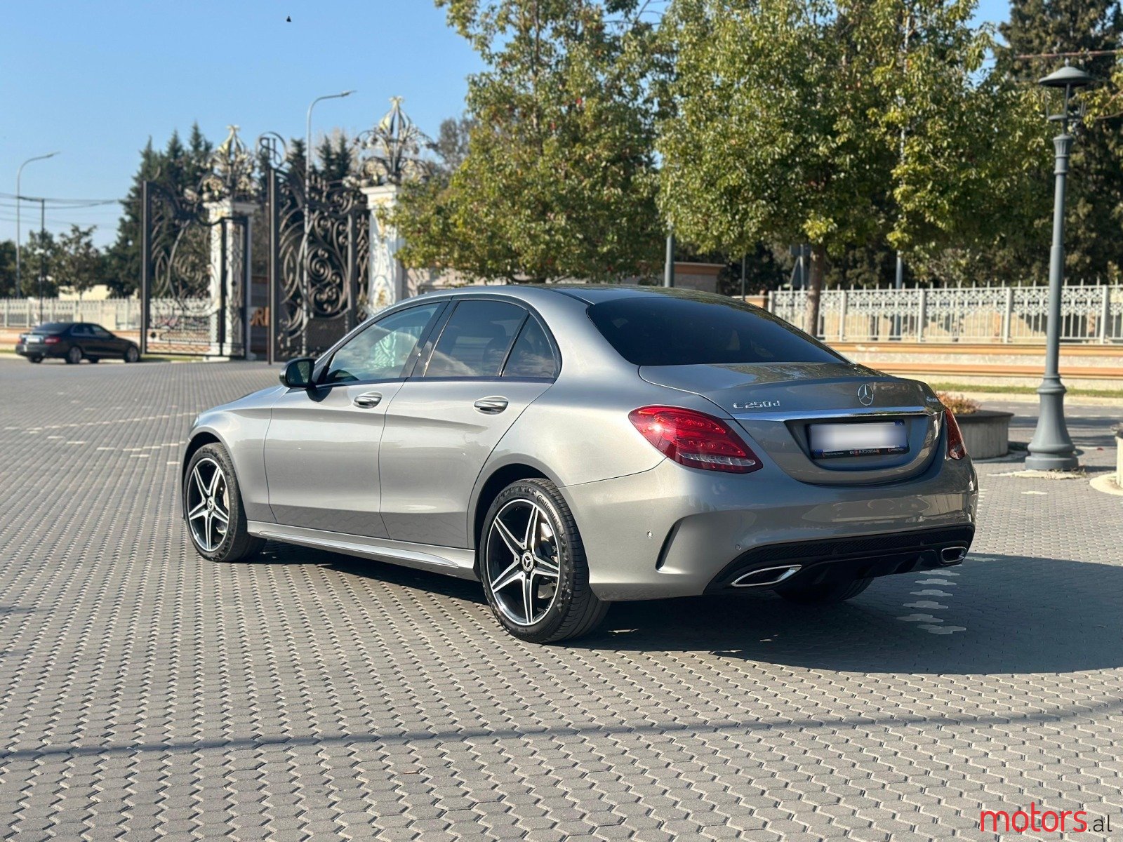 2015' Mercedes-Benz C 250 photo #3