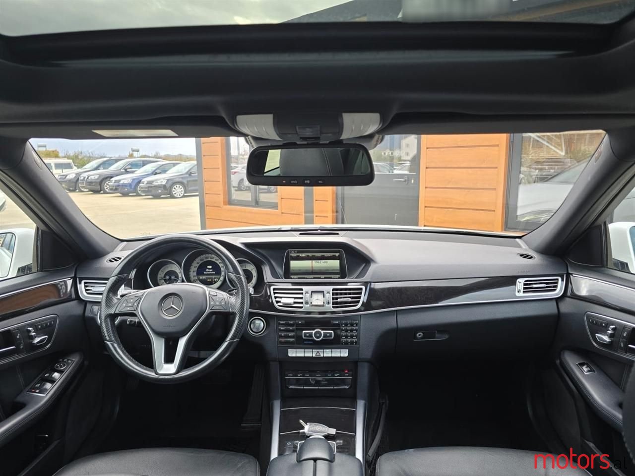 2014' Mercedes-Benz E 250 photo #6