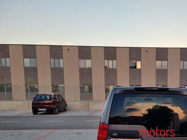 2006' Land Rover Discovery photo #3