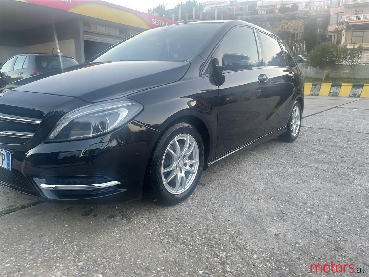 2013' Mercedes-Benz B 180 photo #3