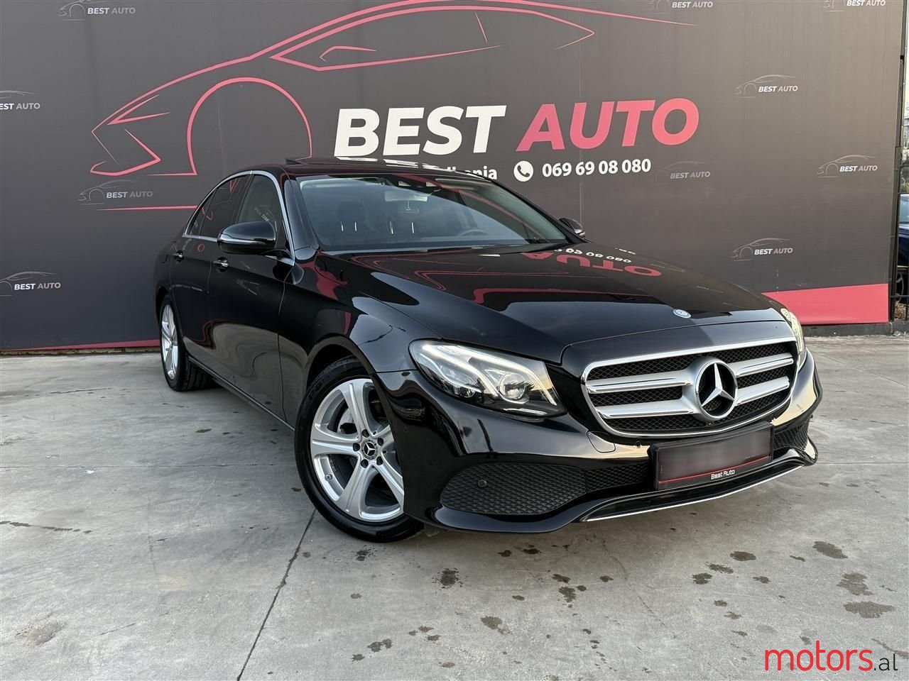 2017' Mercedes-Benz E 220 photo #1