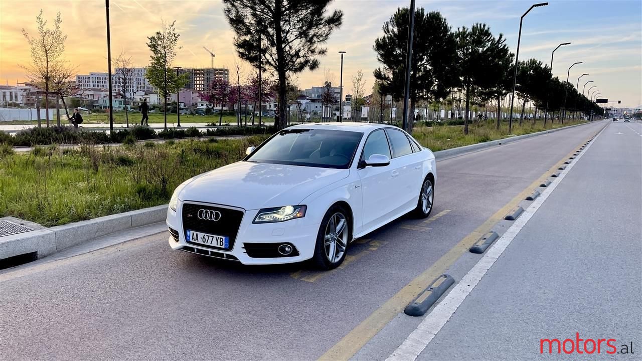 2011' Audi S4 photo #1