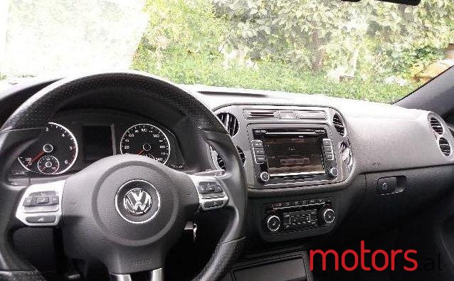 2014' Volkswagen Tiguan photo #1