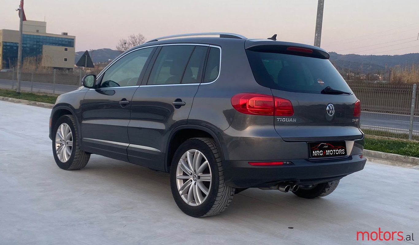 2013' Volkswagen Tiguan photo #4