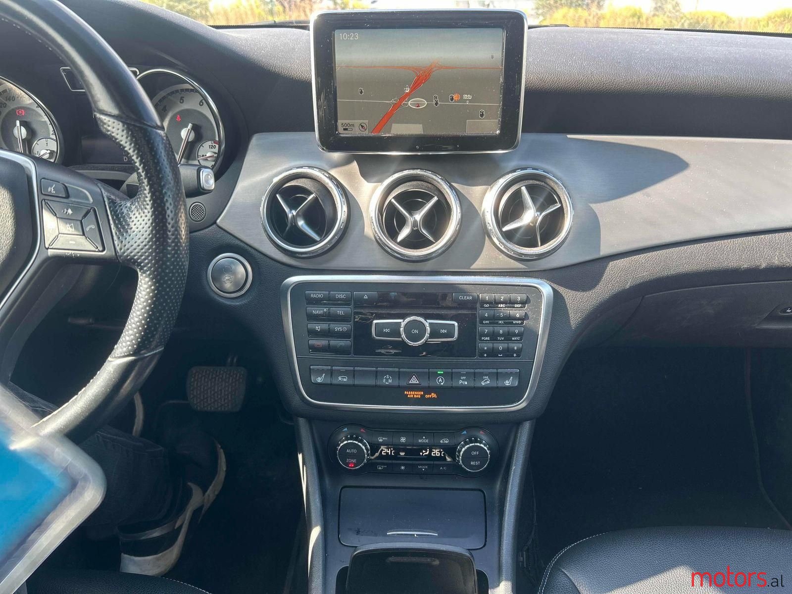 2015' Mercedes-Benz GLA 250 photo #4