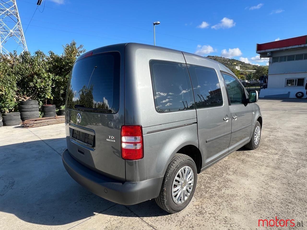 2012' Volkswagen Caddy photo #2