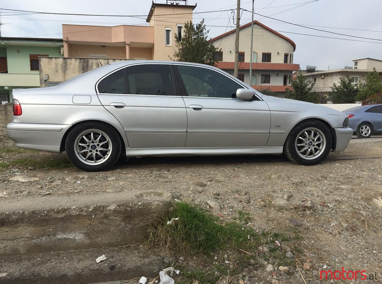 2003' BMW 525 photo #1