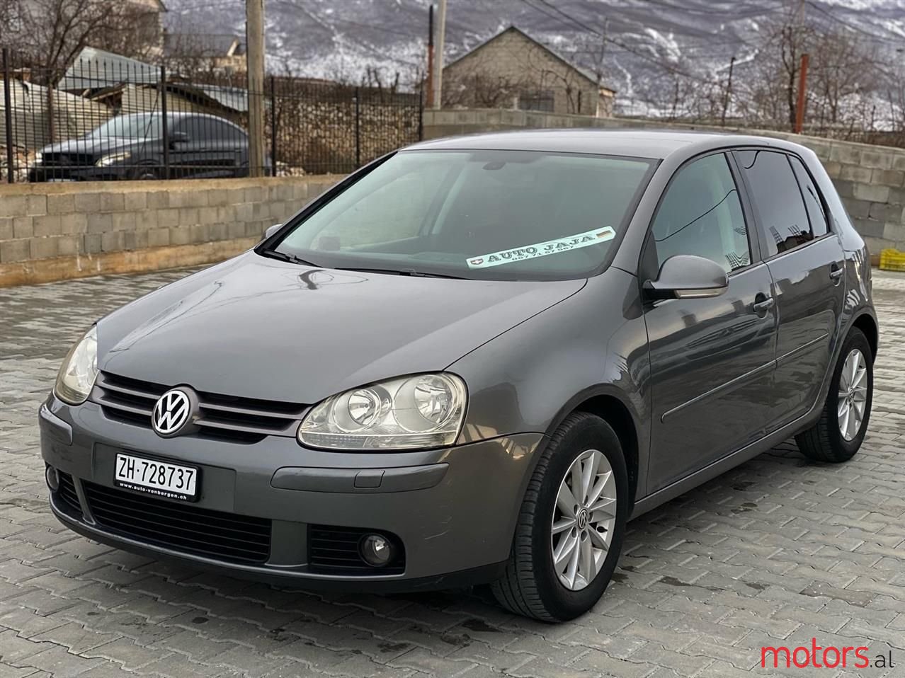 2007' Volkswagen Golf photo #1