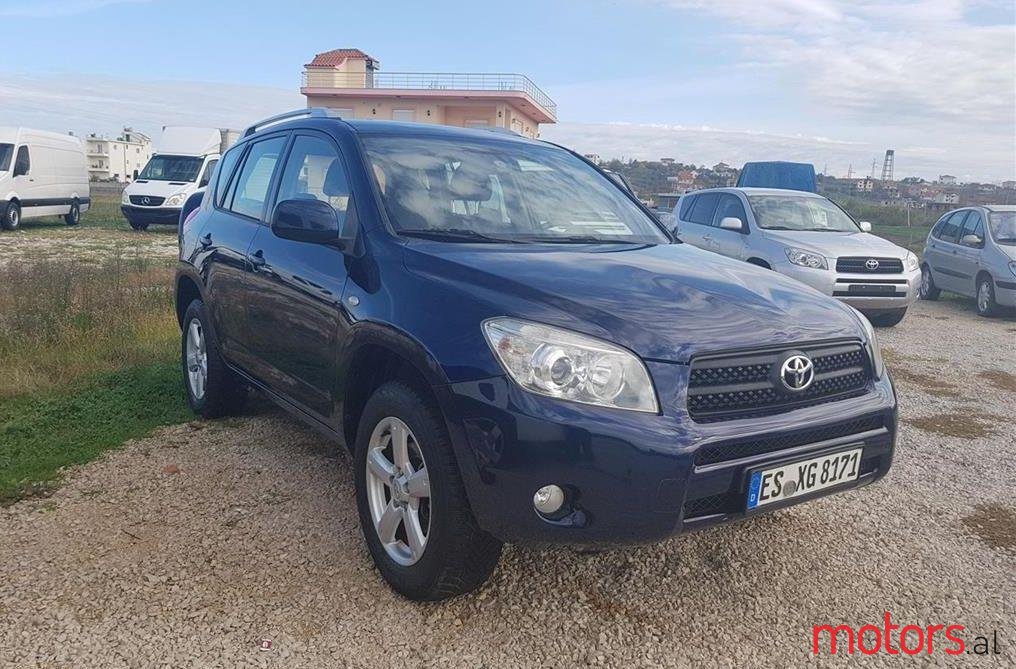 2006' Toyota RAV4 photo #1