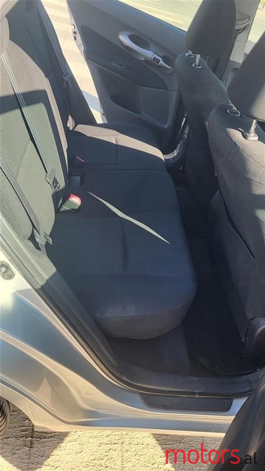 2008' Toyota Auris photo #6