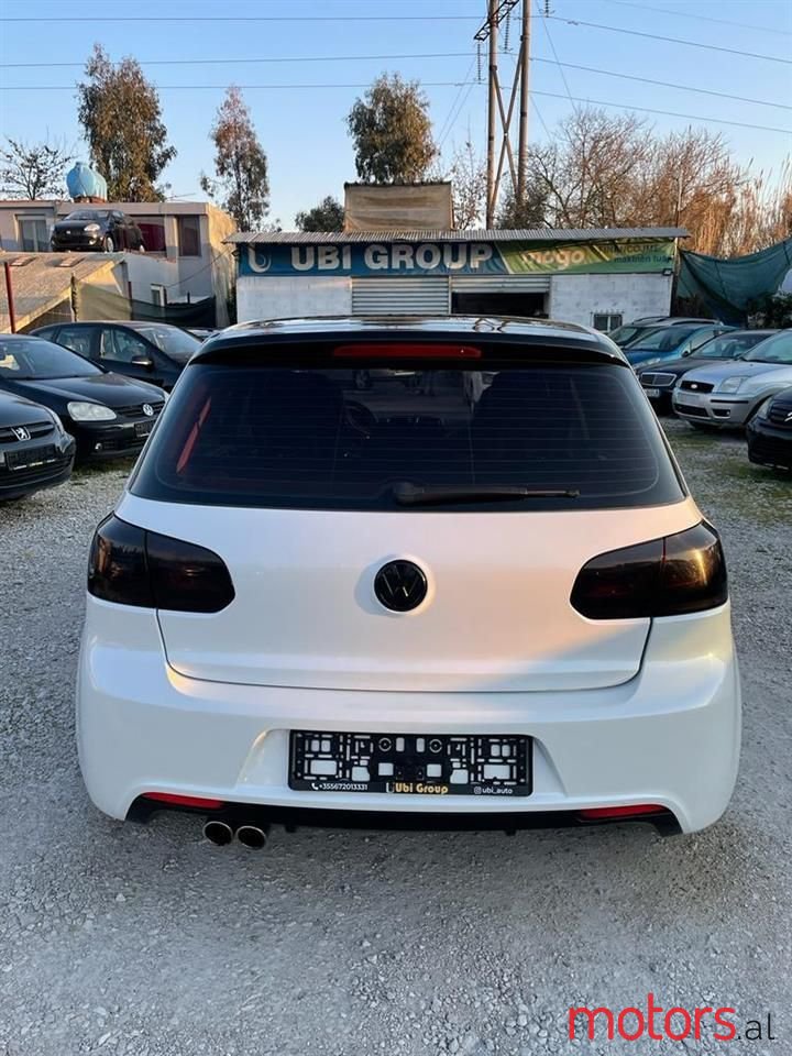 2009' Volkswagen Golf photo #3