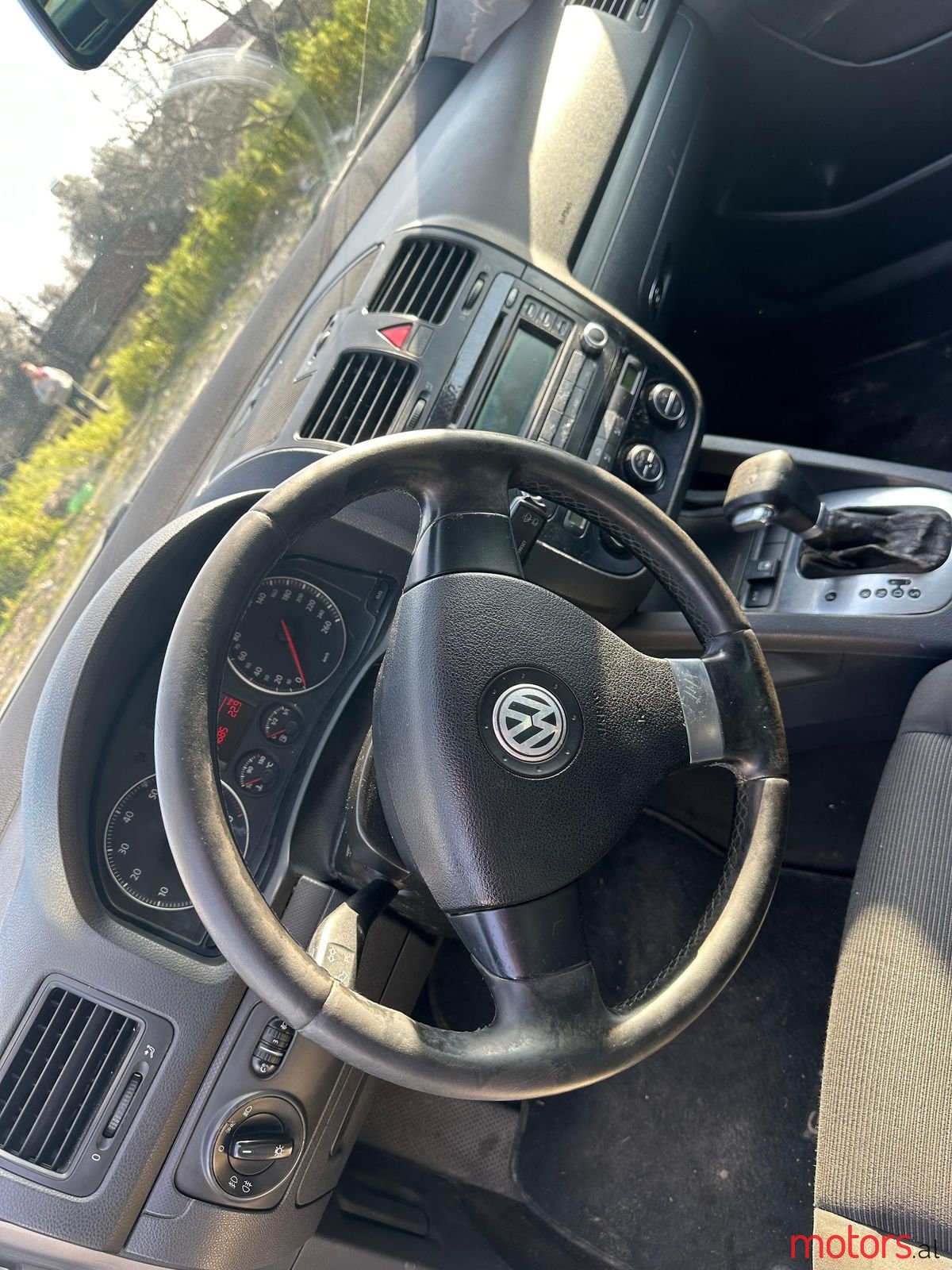 2006' Volkswagen Golf photo #5