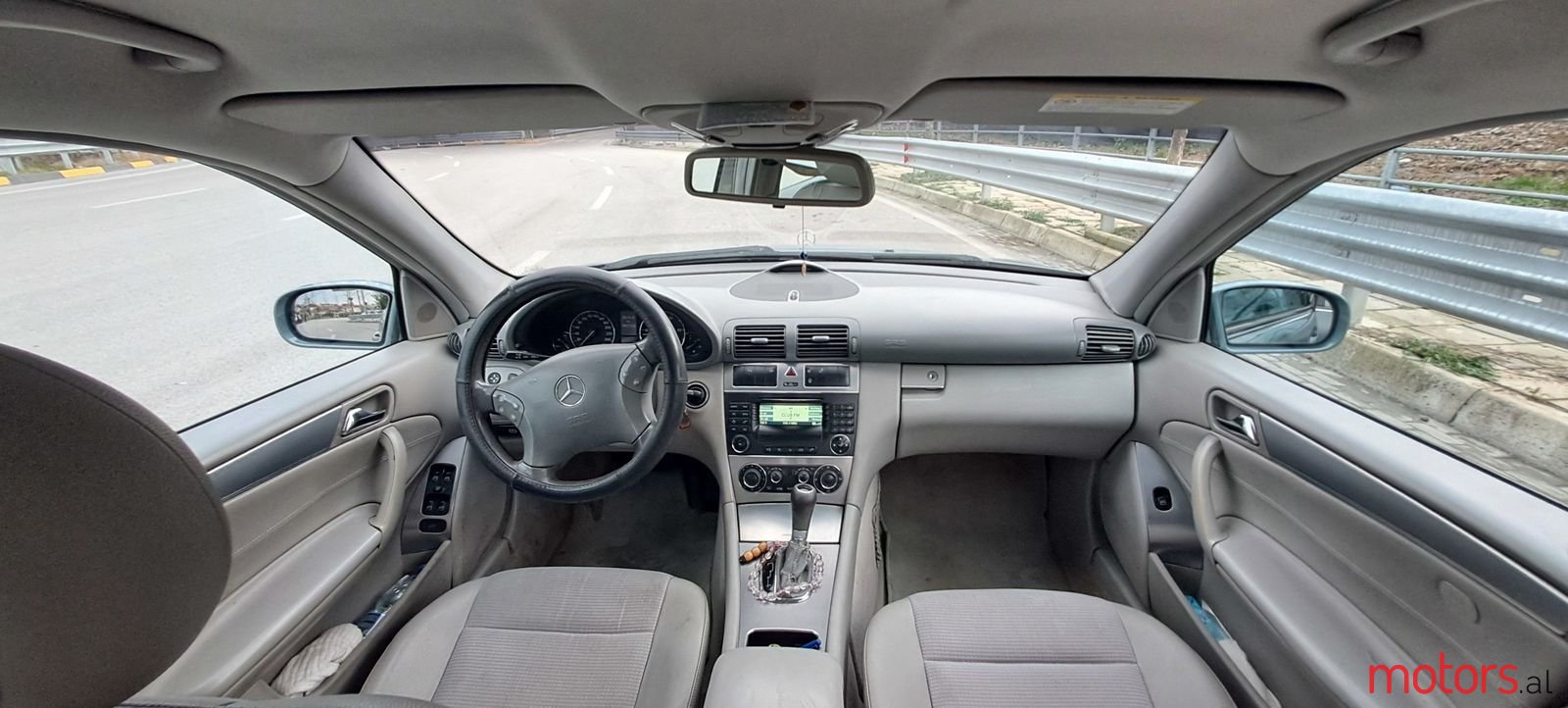 2005' Mercedes-Benz C 220 photo #6