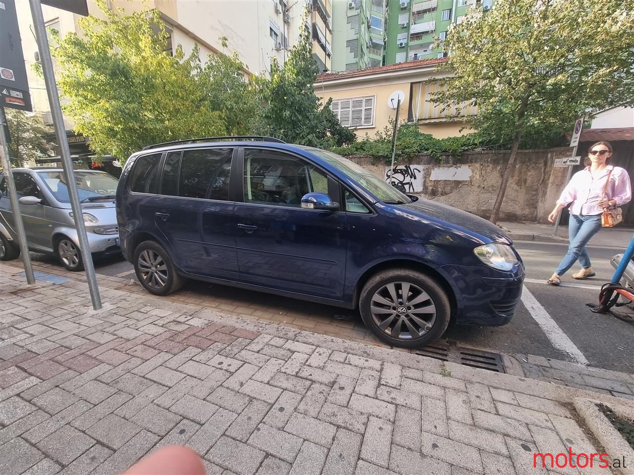 2007' Volkswagen Touran photo #1