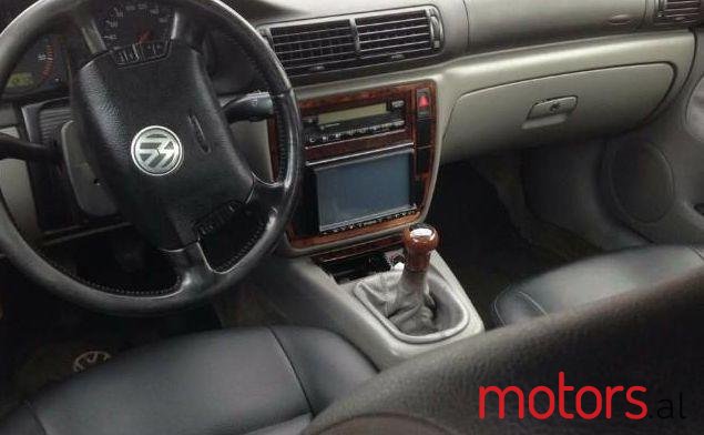 1997' Volkswagen Passat photo #2