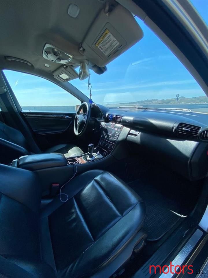 2005' Mercedes-Benz C 200 photo #5