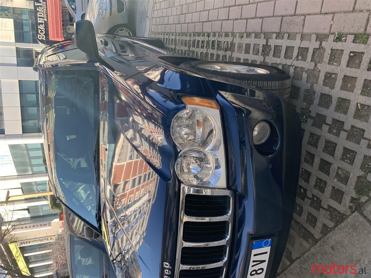 2006' Jeep Grand Cherokee photo #1