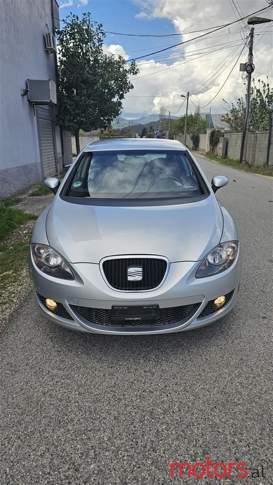 2007' SEAT Leon photo #1