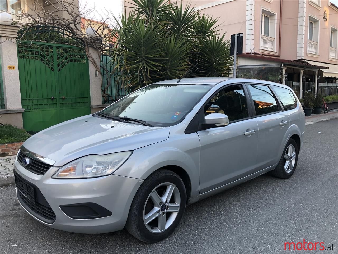 2010' Ford Focus photo #1