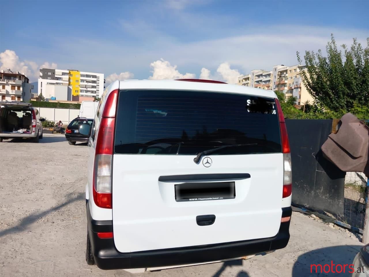 2007' Mercedes-Benz V 220 photo #2