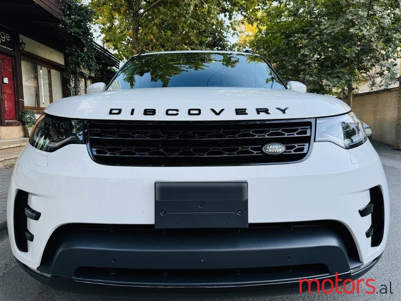 2017' Land Rover Discovery photo #2