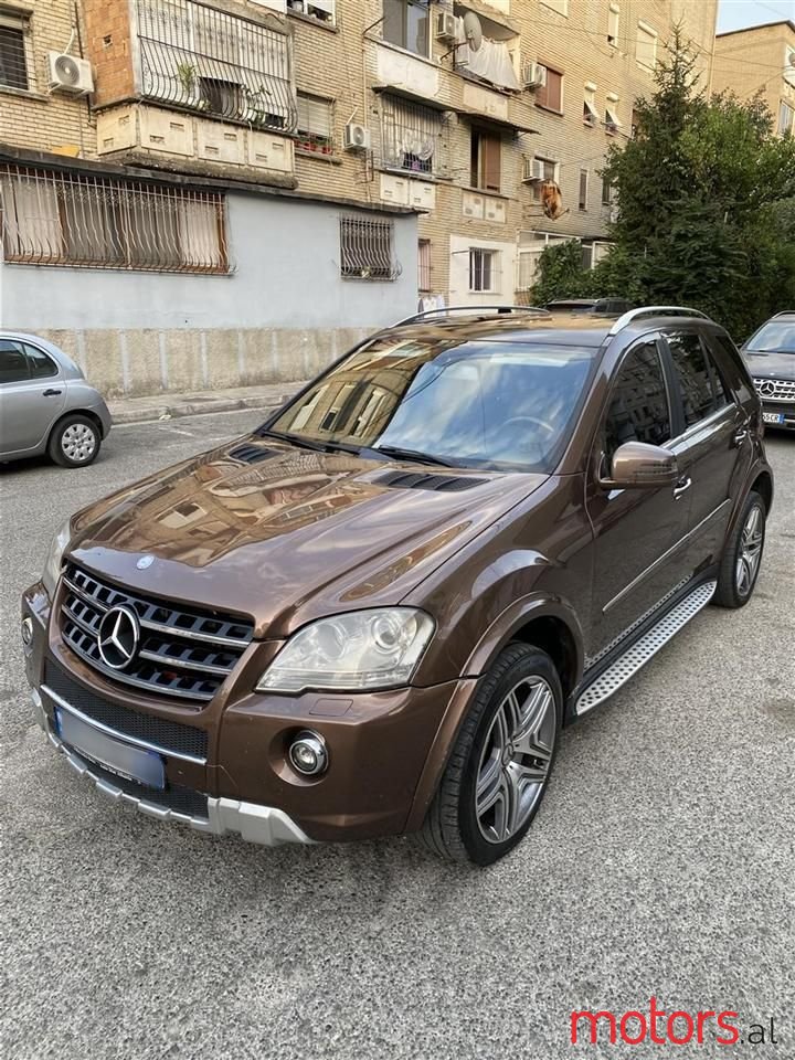 2010' Mercedes-Benz ML 350 photo #4