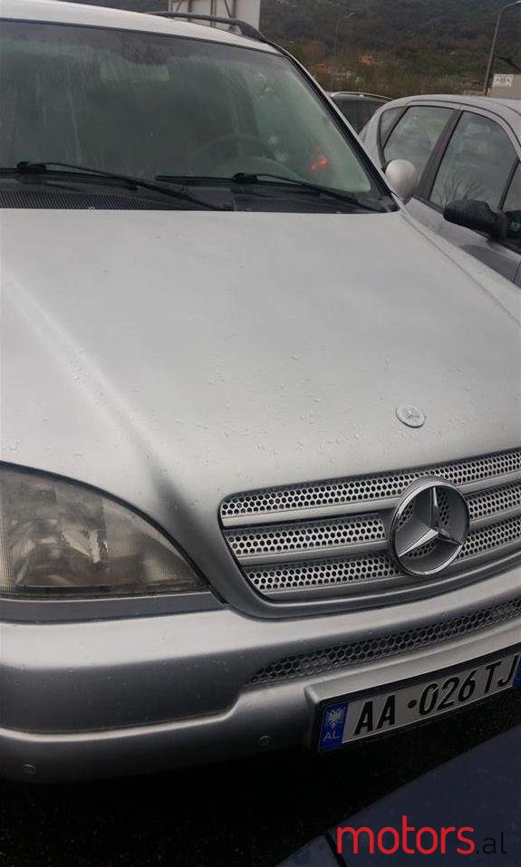 2001' Mercedes-Benz ML 270 photo #1