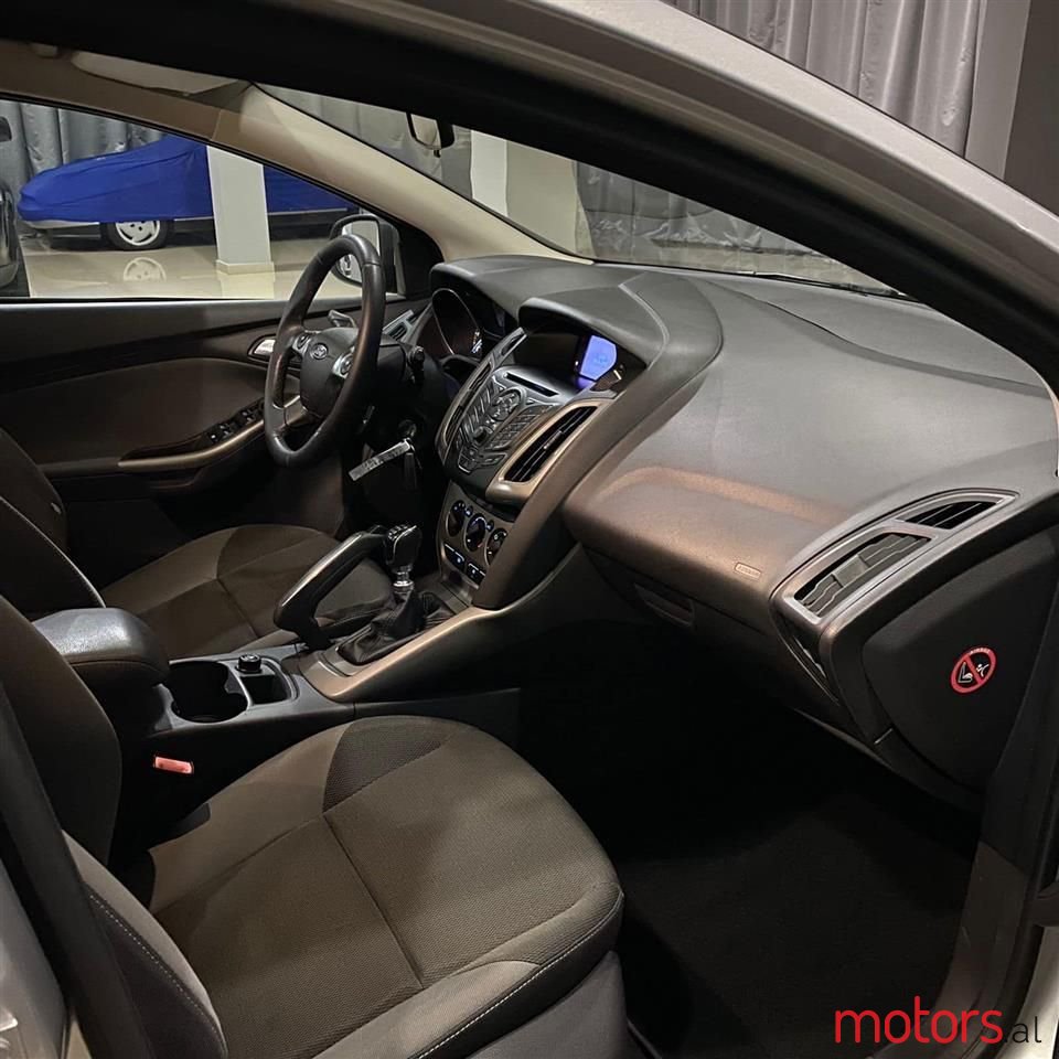 2011' Ford Focus photo #2