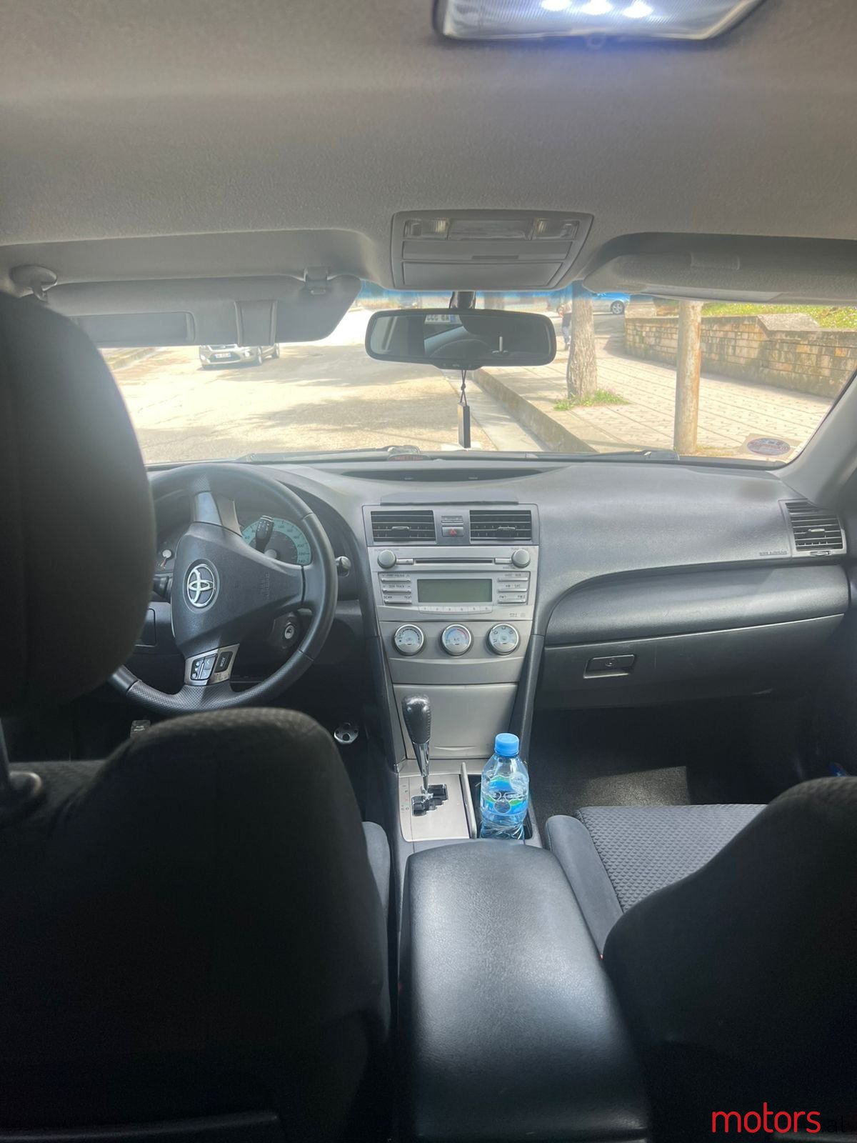 2011' Toyota Camry photo #3