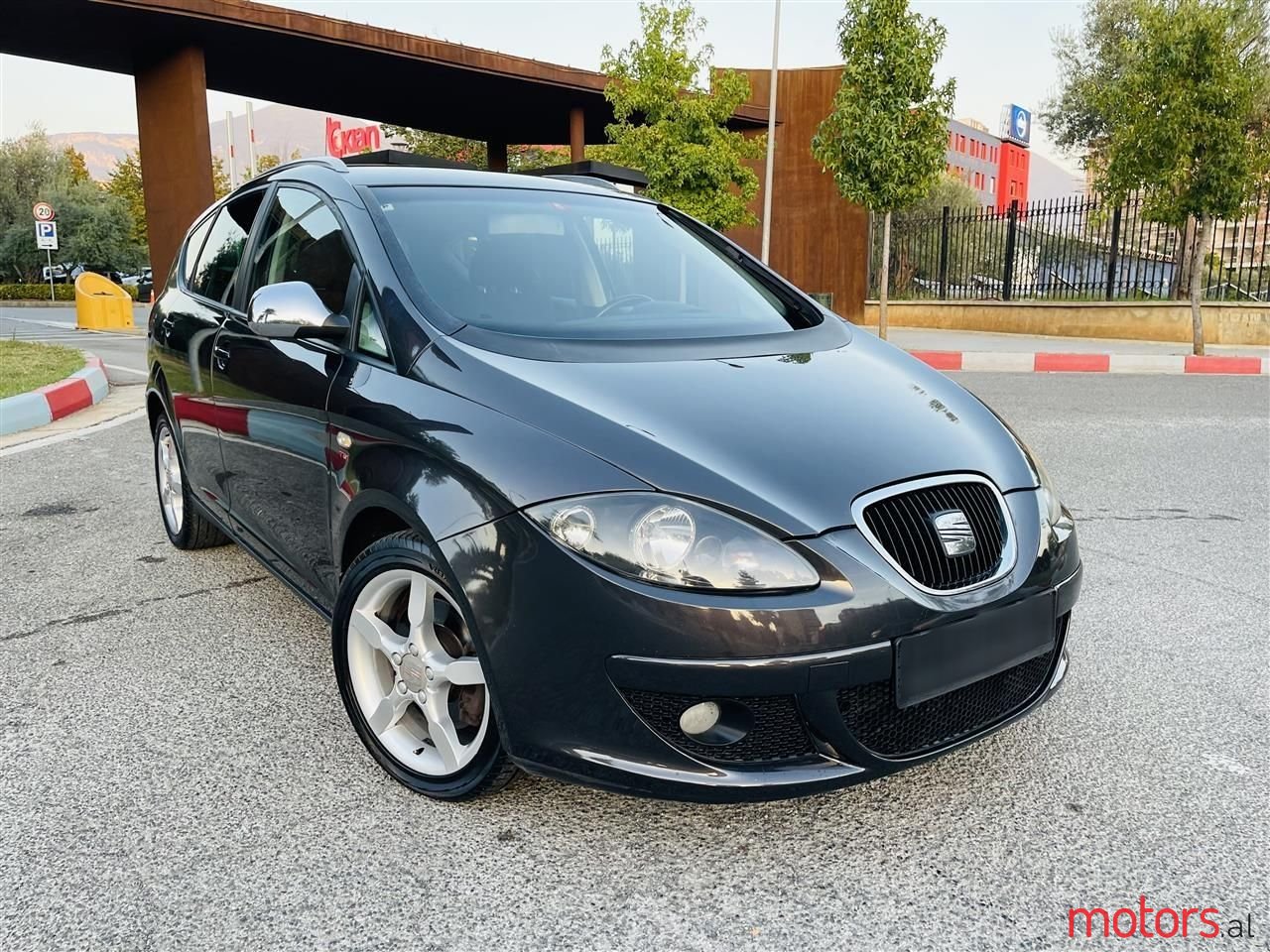 2008' SEAT Altea photo #1