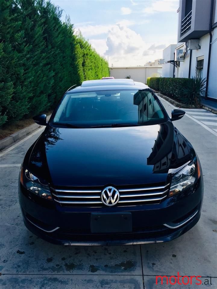 2012' Volkswagen Passat photo #3