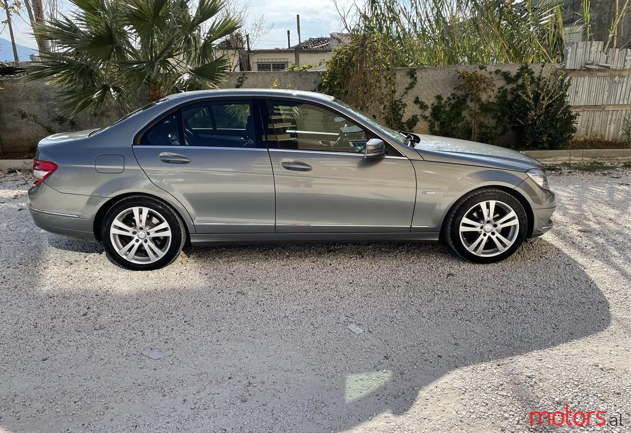 2010' Mercedes-Benz C 220 photo #1