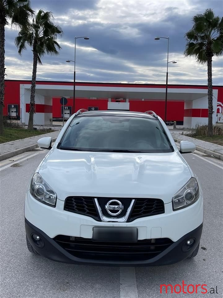 2011' Nissan Qashqai photo #2
