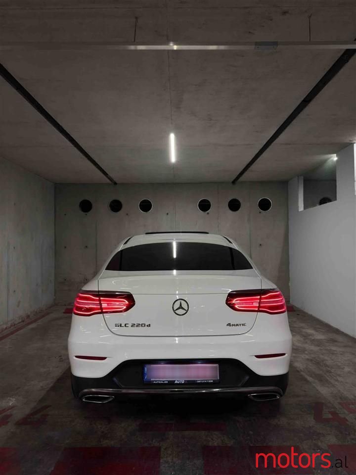 2017' Mercedes-Benz GLC 220 photo #4