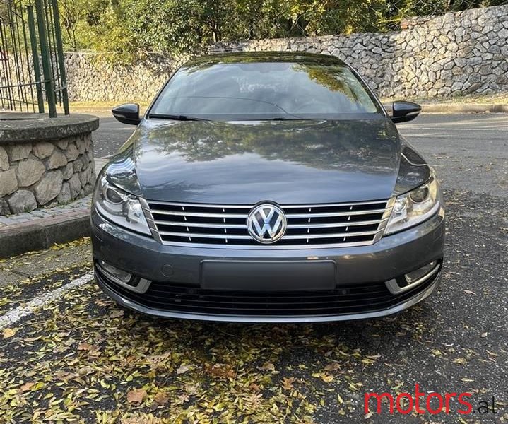 2014' Volkswagen Passat photo #3