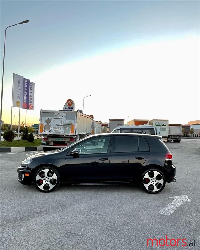 2013' Volkswagen Golf photo #5