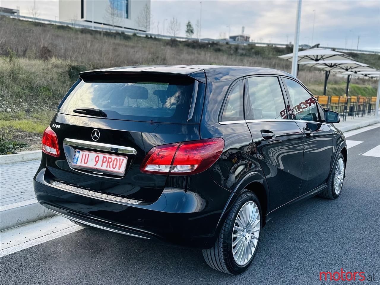 2015' Mercedes-Benz B 200 photo #3