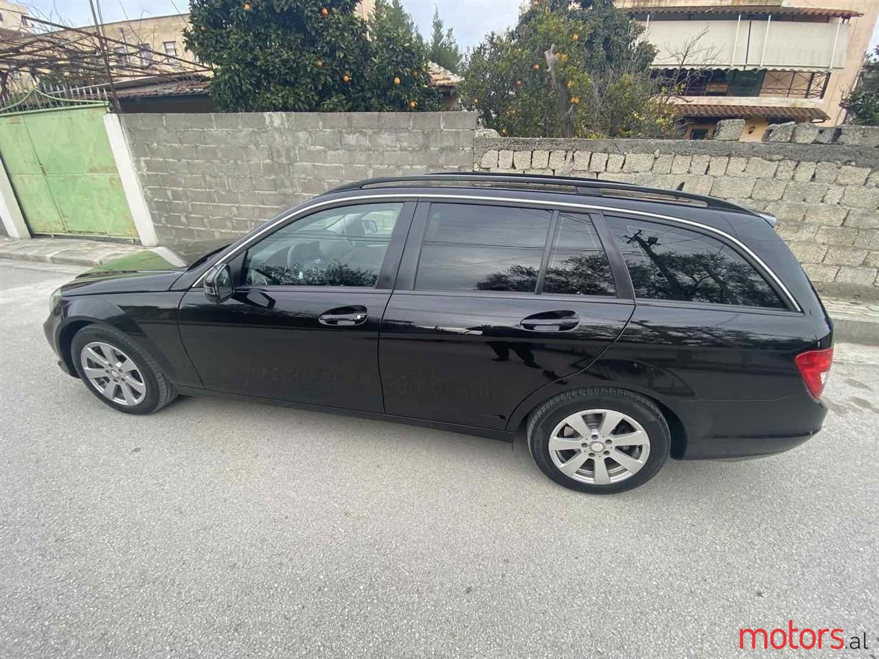 2015' Mercedes-Benz C 180 photo #3