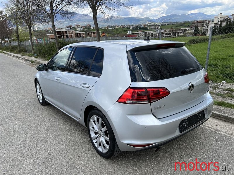 2016' Volkswagen Golf photo #3