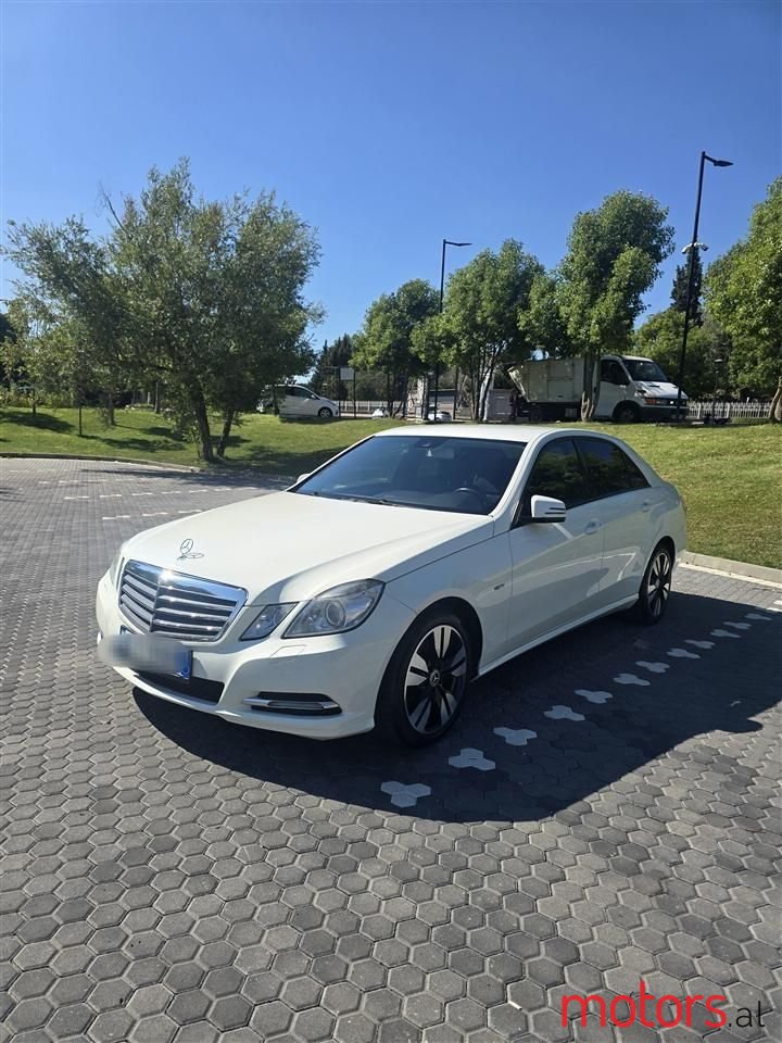 2013' Mercedes-Benz E 250 photo #6