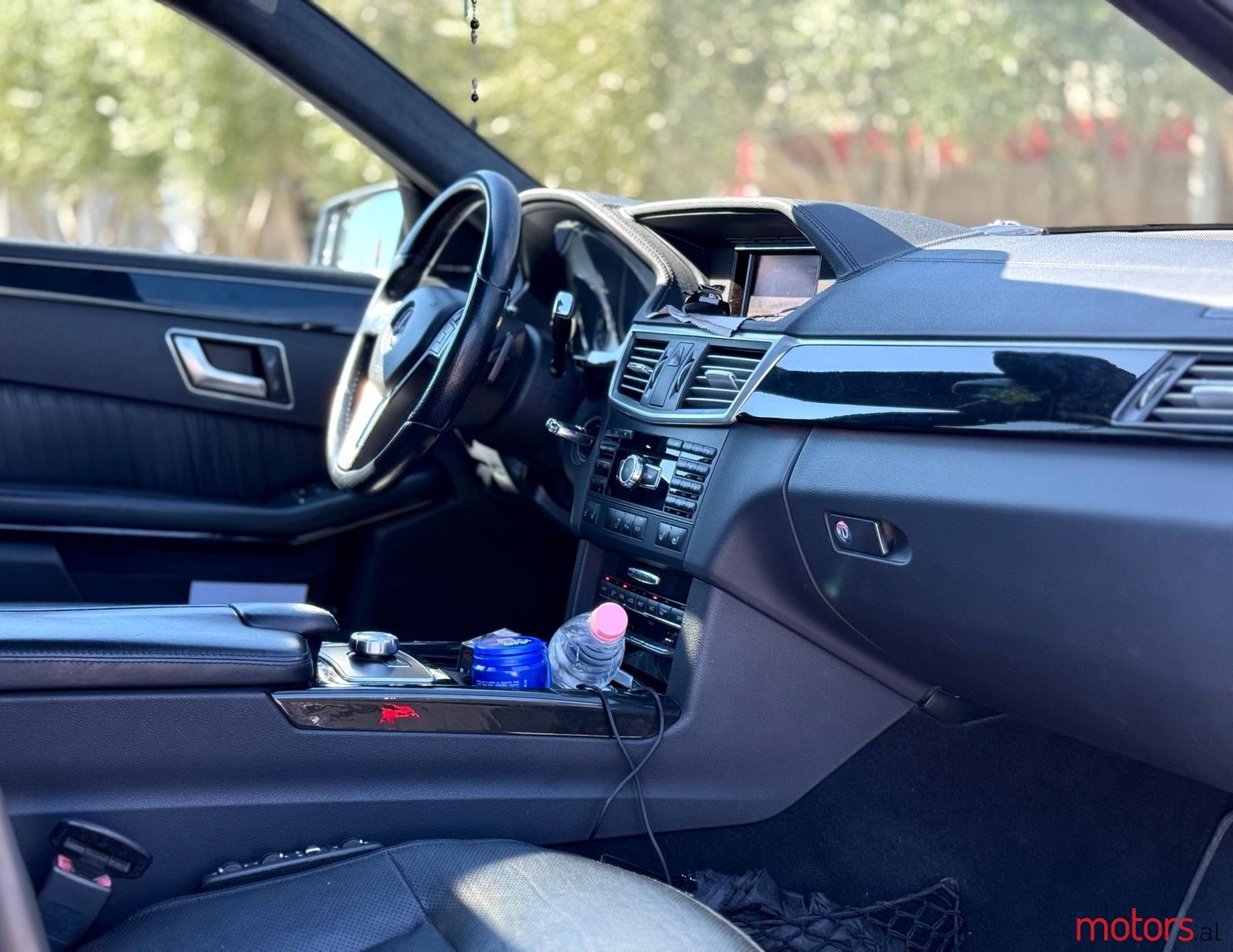 2013' Mercedes-Benz E 220 photo #5